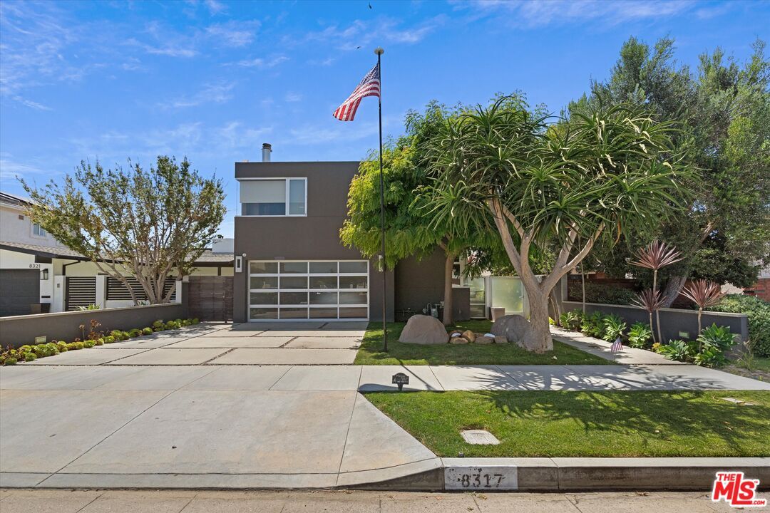 Property Photo: 8317 Delgany Ave CA 90293