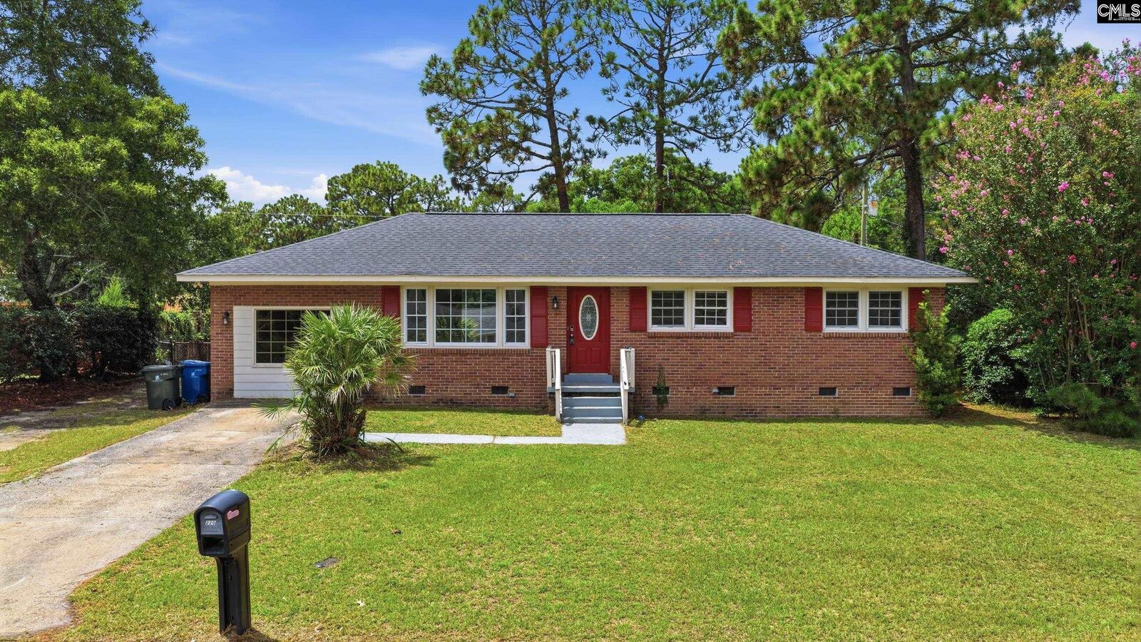 Property Photo:  220 Westgate  SC 29170 