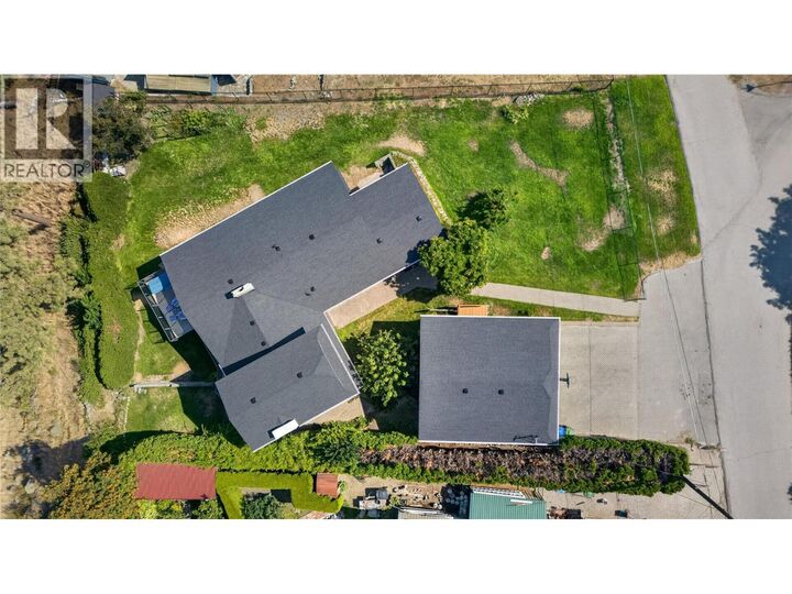 Property Photo: 131 Cedar Avenue BC V0H 1K0