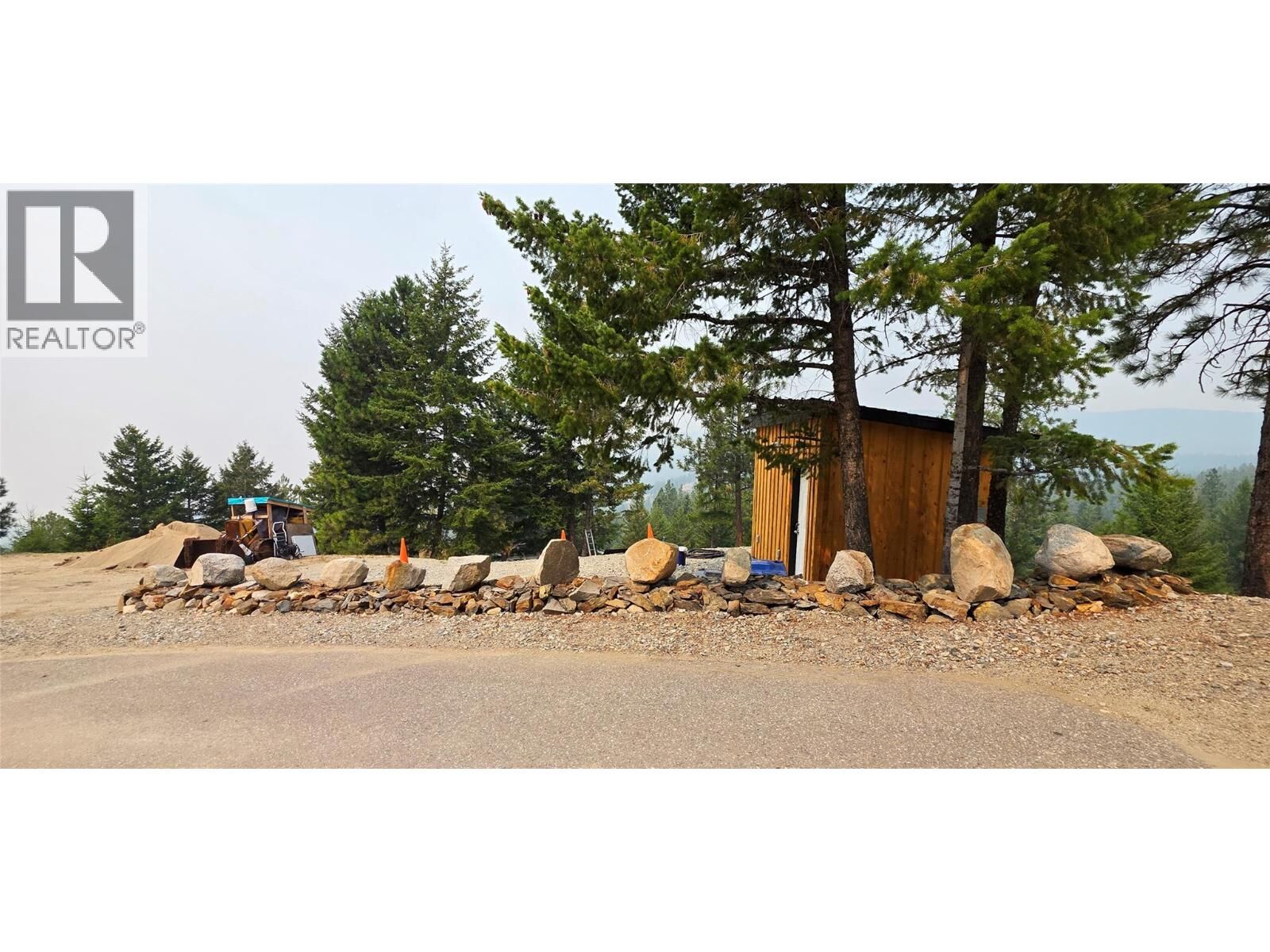 Property Photo:  120 Sasquatch Court  BC V0H 1V6 