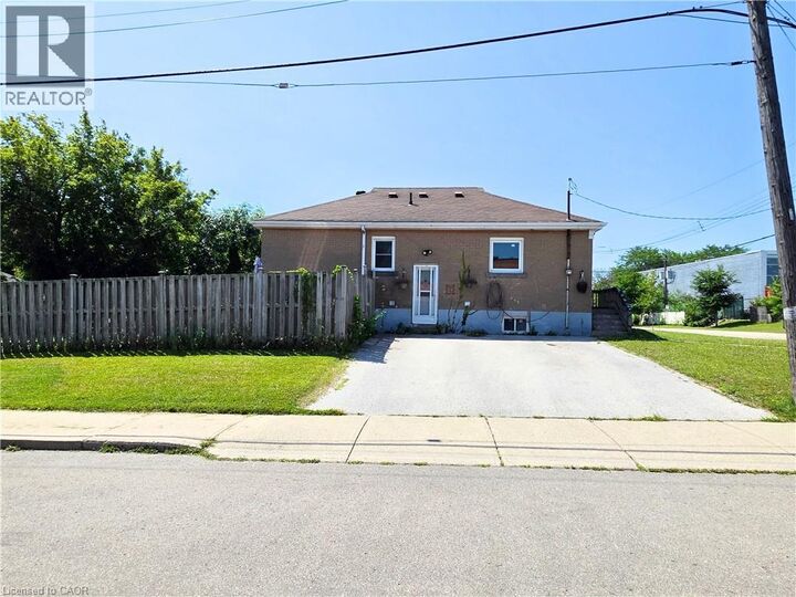 Property Photo:  353 East 21st Street  ON L8V 2V1 
