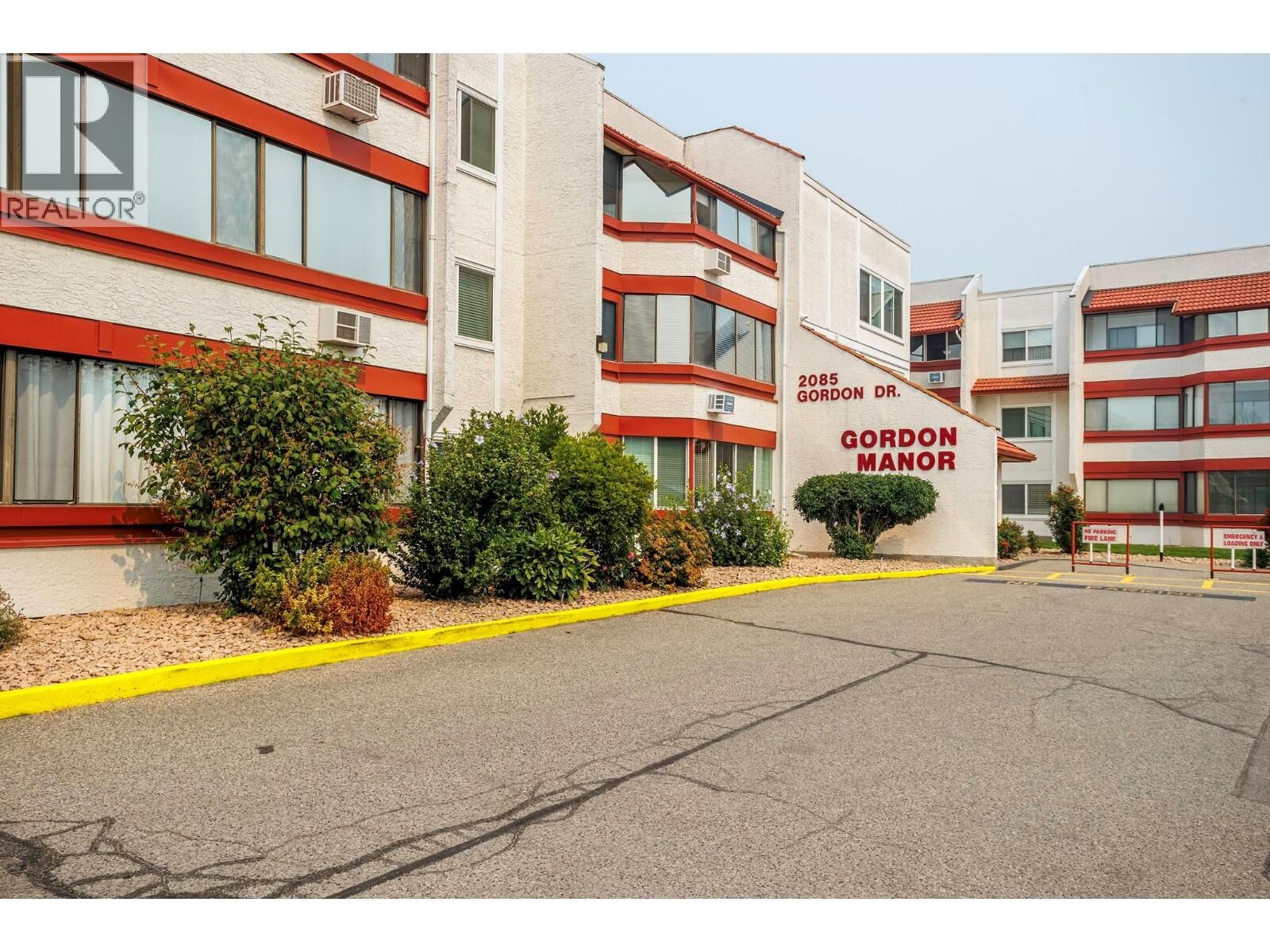 Property Photo: 2085 Gordon Drive 211 BC V1Y 8S1