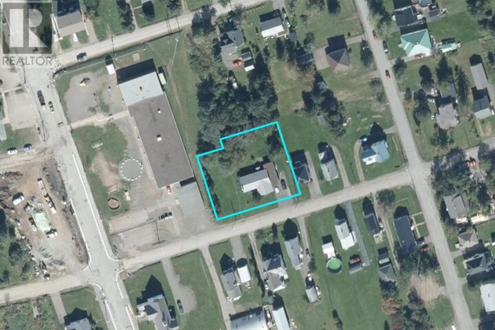 Property Photo: 86 Queen Street NS B0M 1X0