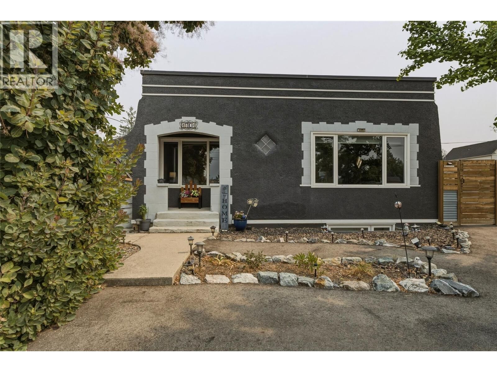 Property Photo: 1701 34 Street BC V1T 5V7