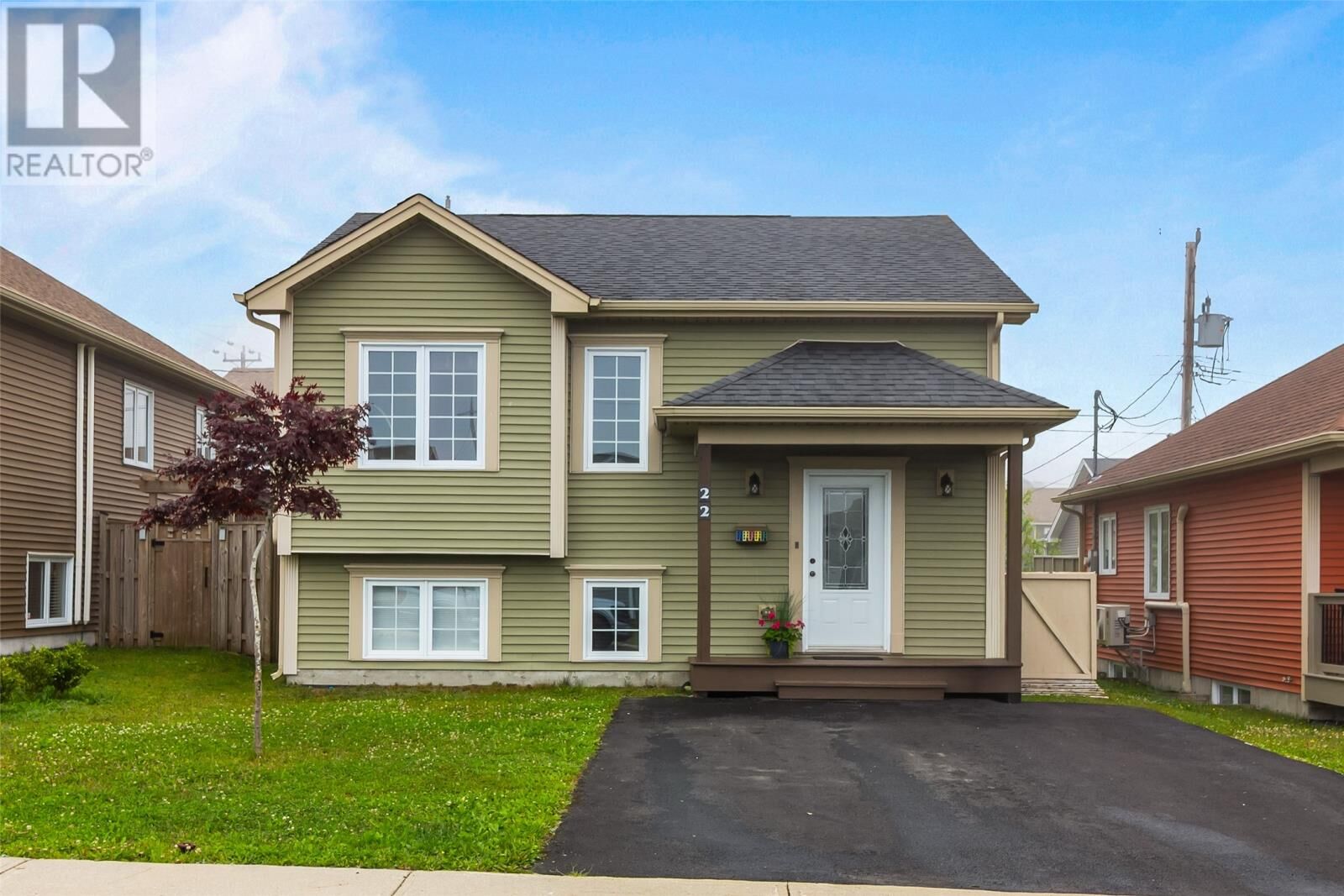 Property Photo:  22 Truxtun Place  NL A1E 0E9 