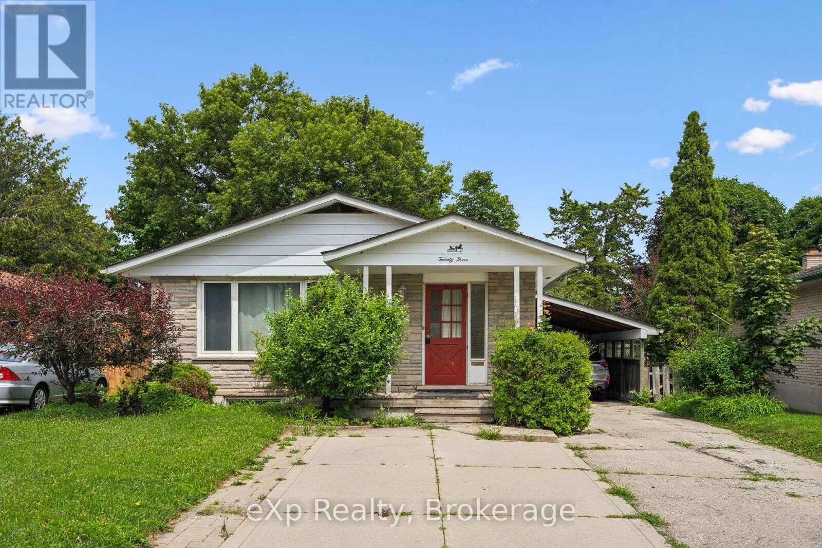 Property Photo: 23 Muskoka Drive ON N1E 6E1