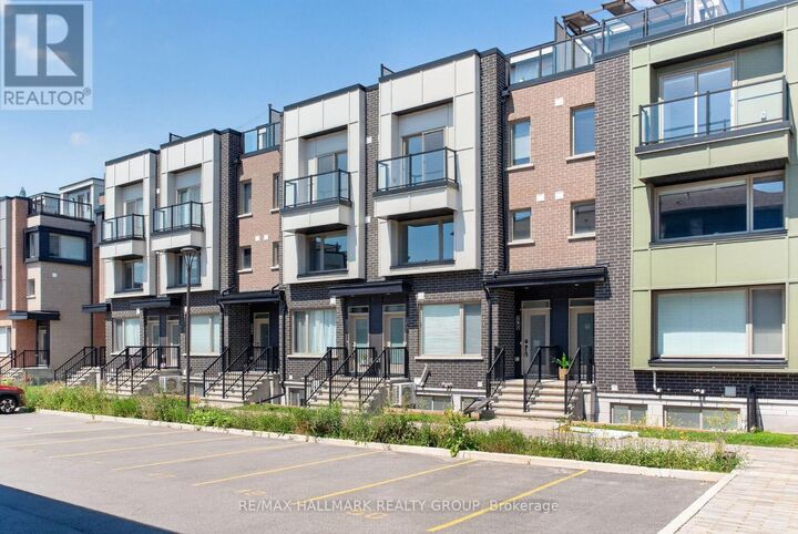 Property Photo:  575 Takamose Private  ON K1K 4Z4 