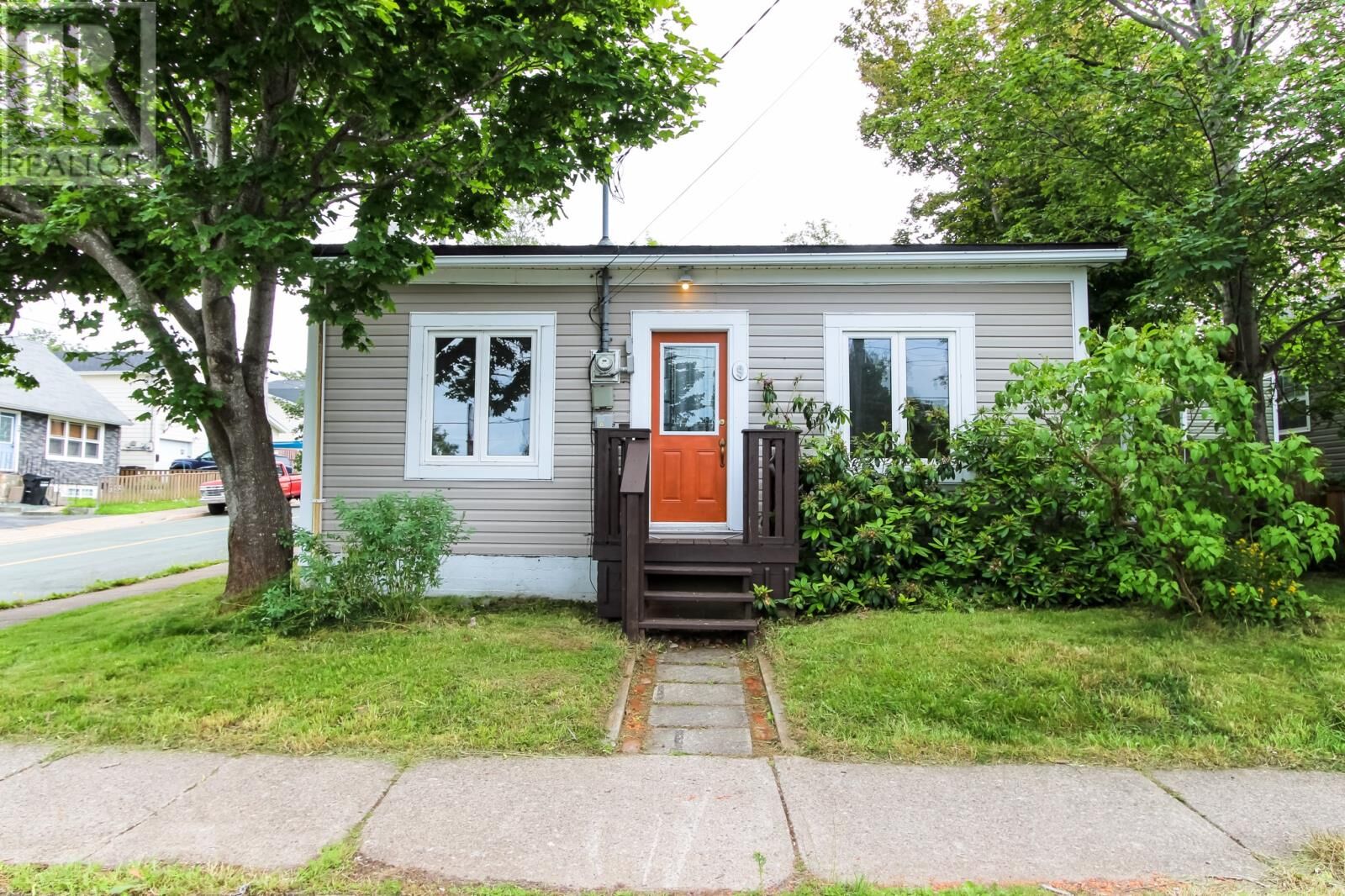 Property Photo:  9 Liverpool Avenue  NL A1C 3B1 