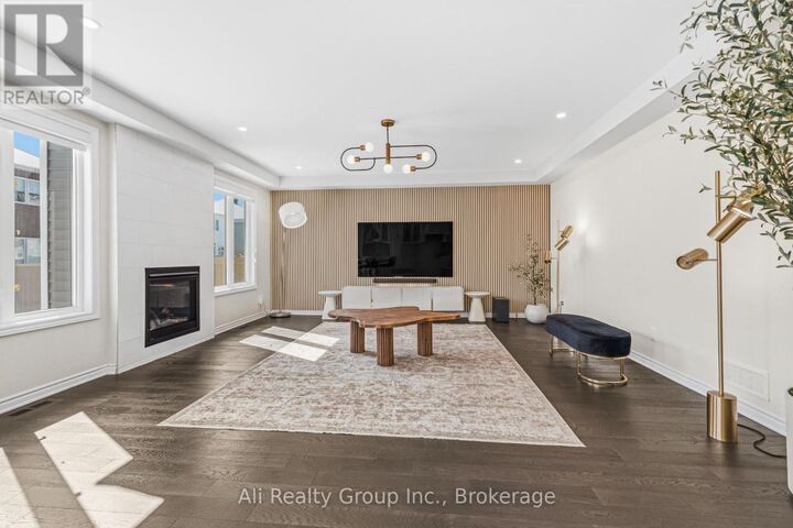 Property Photo:  38 Mudminnow Crescent  ON K4A 5H8 