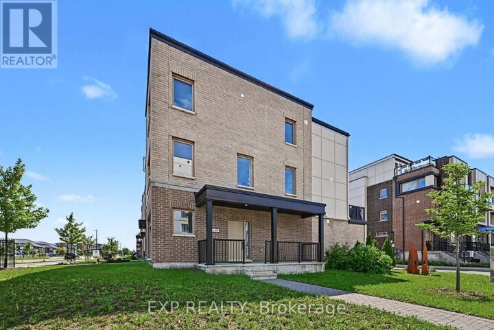 Property Photo: 1400 Hemlock Road ON K1K 5A8