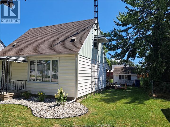 Property Photo: 51 Crawford Avenue ON N0P 2L0