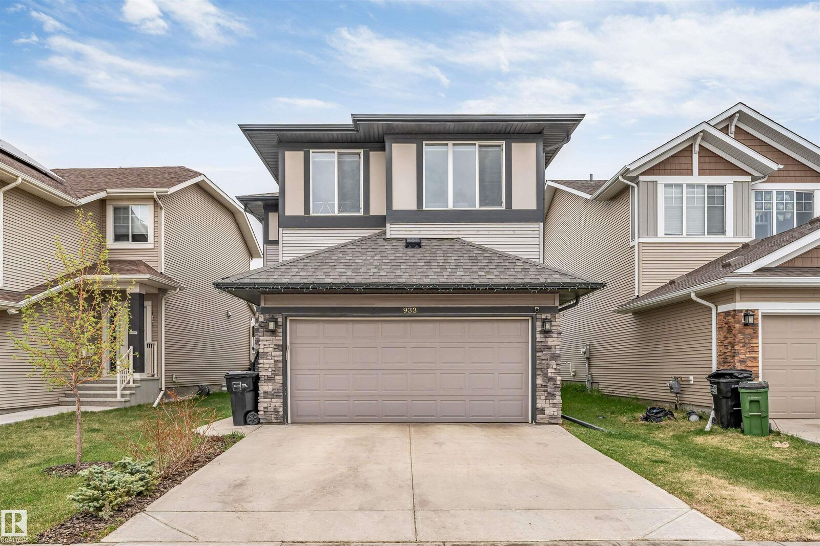 Property Photo:  933 McConachie Boulevard NW  AB T5Y 3X5 