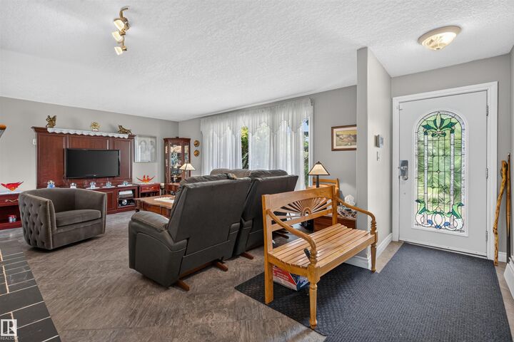 Property Photo:  56505 Rge Road 233  AB T0A 1N4 