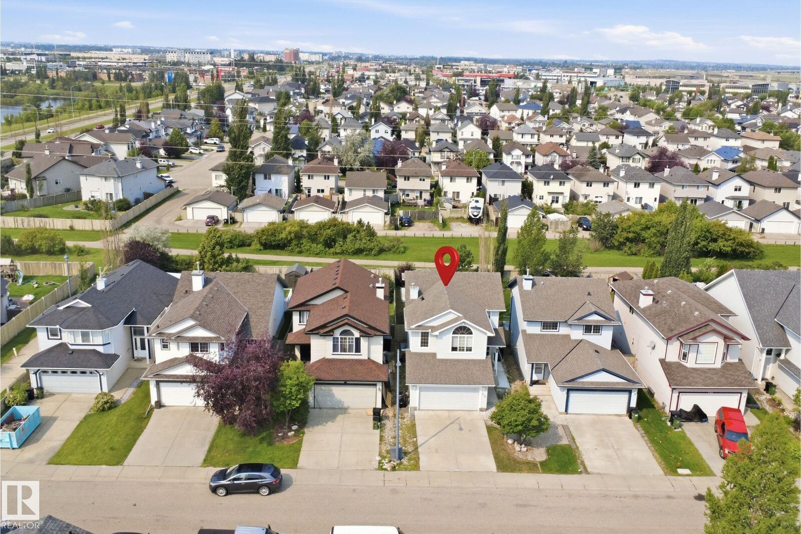 Property Photo: 714 87 Street SW AB T6X 1G6