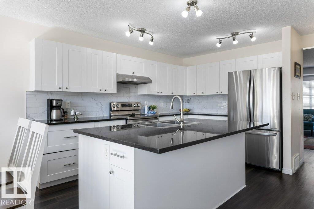 Property Photo: 21247 91 Avenue NW AB T5T 0W4