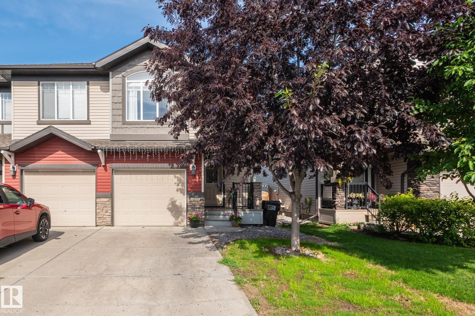 Property Photo: 1747 Hammond Crescent NW AB T6M 0K4