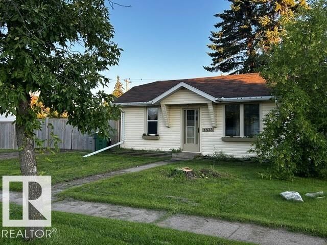 Property Photo:  4823 51 Avenue  AB T0B 2R0 