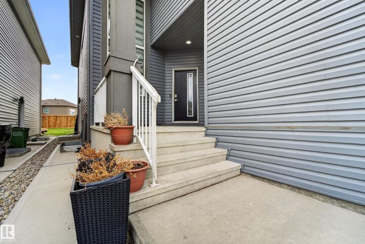 Property Photo: 1231 26 Street NW AB T6T 2J9