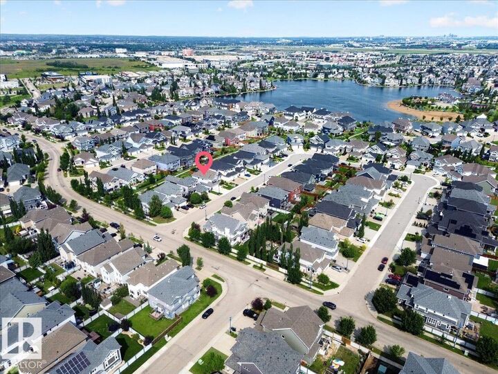 Property Photo: 4469 Suzanna Crescent SW AB T6X 0Y5