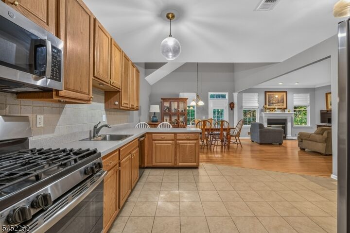 Property Photo:  5 Indian Plantation St  NJ 08822 