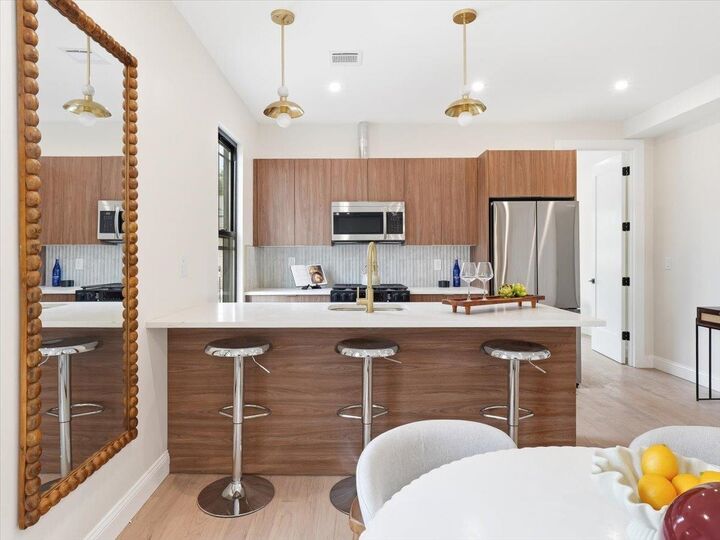 Property Photo:  29 Weldon St 2  NJ 07306 