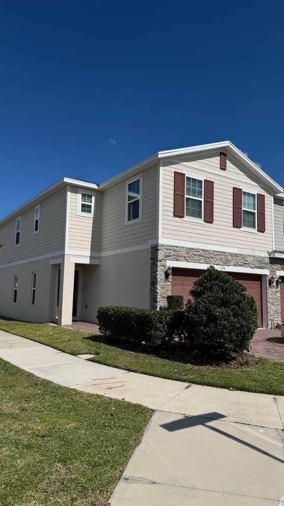 Property Photo: 1298 Wispy Cypress Drive FL 34746