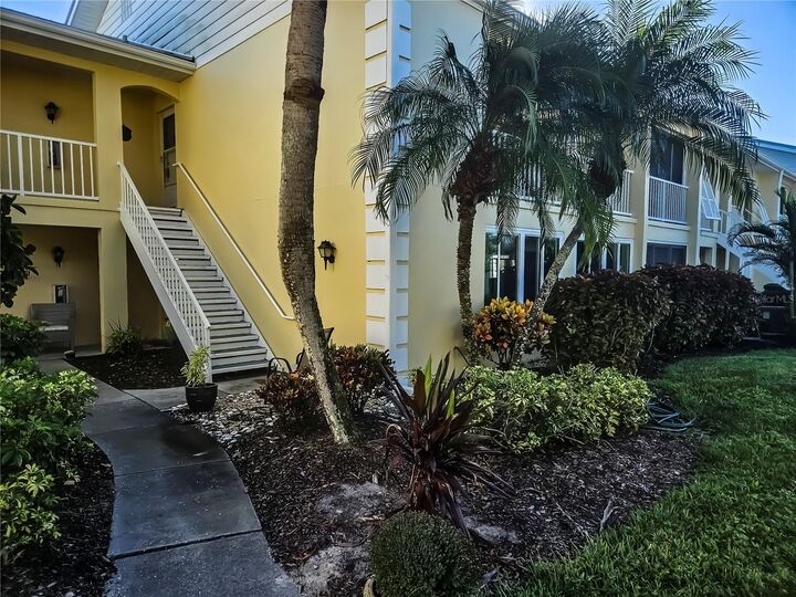 Property Photo:  418 Cerromar Court 257  FL 34293 