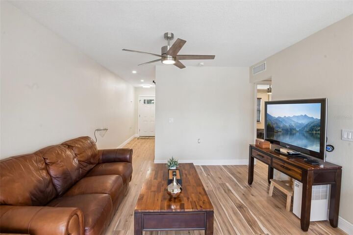 Property Photo: 609 Westwinds Drive 4 FL 34683