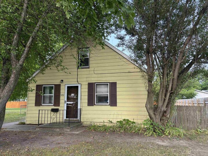 Property Photo:  602 Third Street  MI 48732-0000 