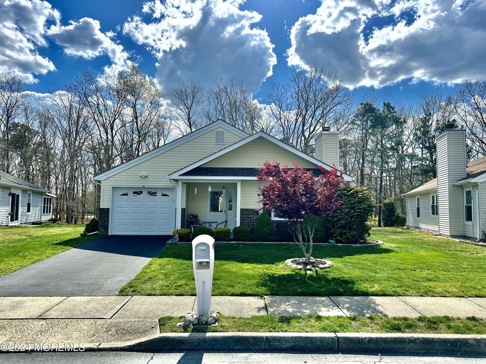 Property Photo:  21 Dogwood Drive  NJ 08005 