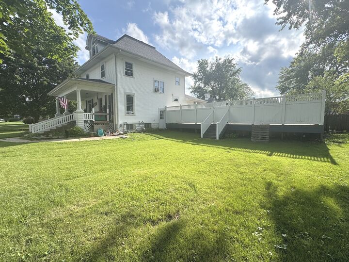 Property Photo: 263 N Oak Street IL 60941