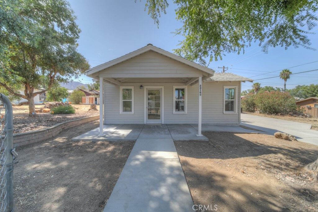 Property Photo:  33189 Schaper Street  CA 92530 