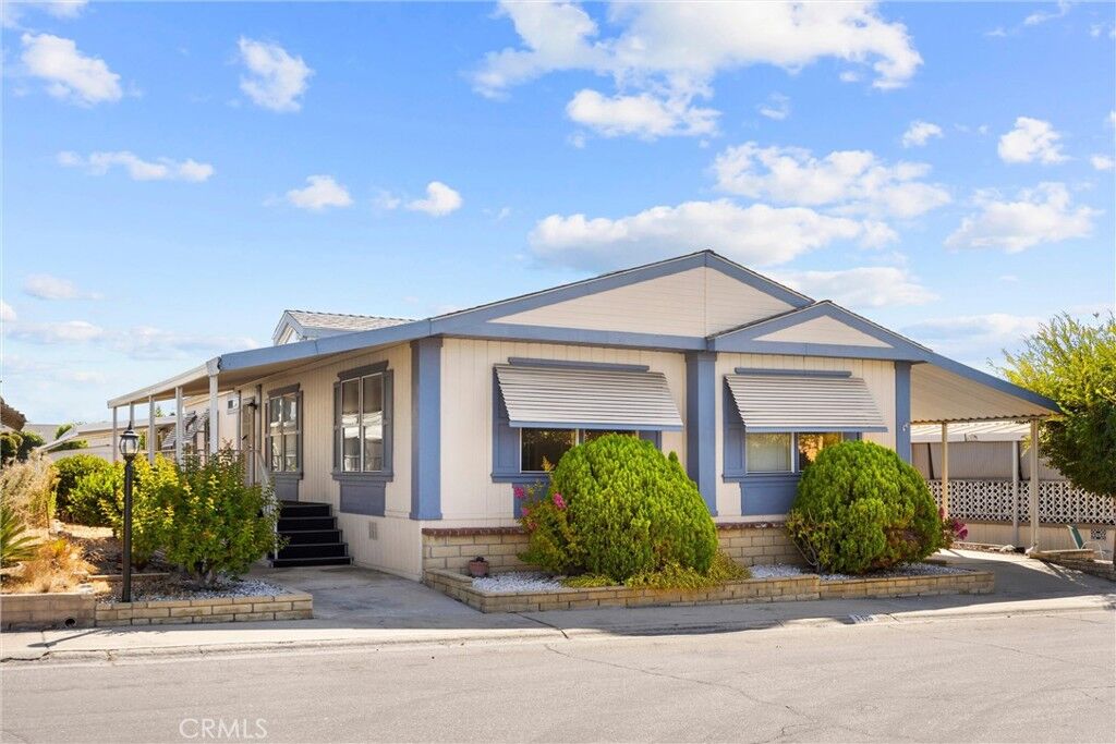 Property Photo:  929 E Foothill 106  CA 91786 