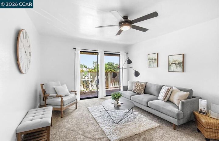 Property Photo: 100 Kinross Dr 30 CA 94598