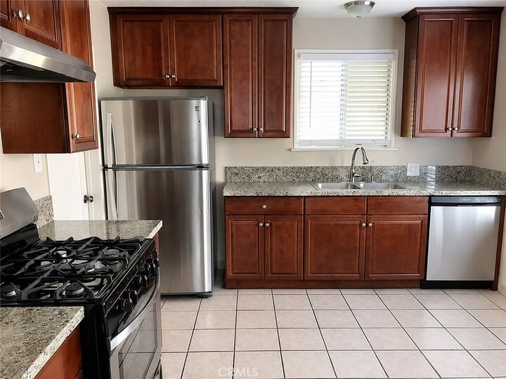 Property Photo:  5743 5745 Kester Avenue  CA 91411 