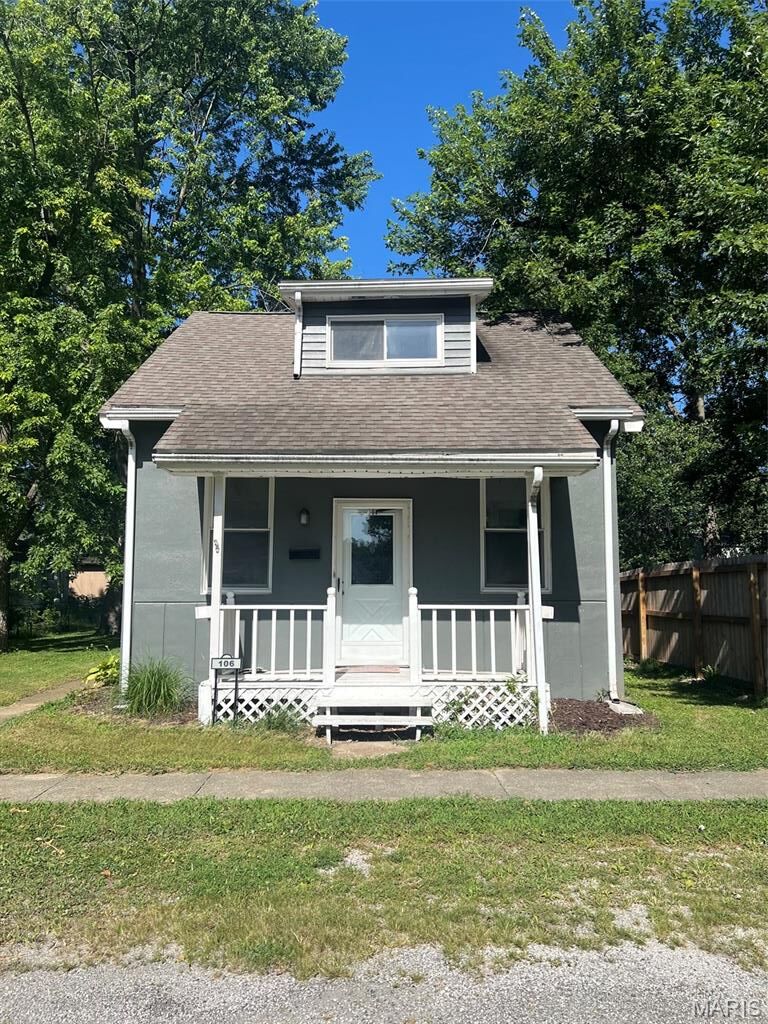 Property Photo: 106 S Cherry Street IL 62243