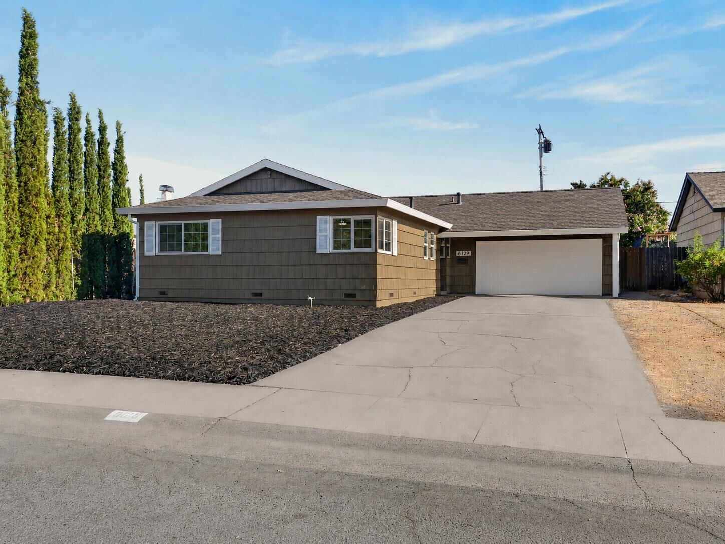 Property Photo:  6129 Marwick Way  CA 95608 
