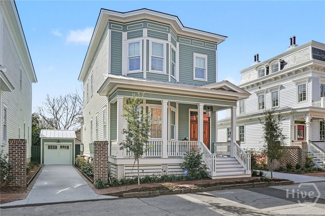 Property Photo:  505 E Huntingdon Street  GA 31401 