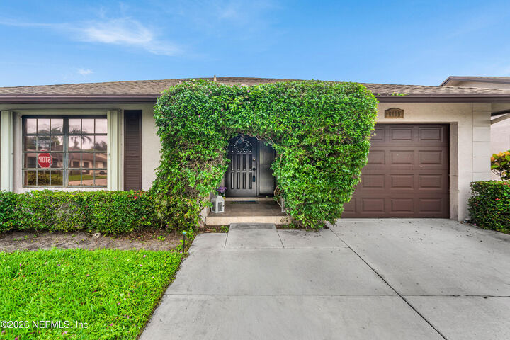 Property Photo: 6265 American Azalea Lane FL 33463