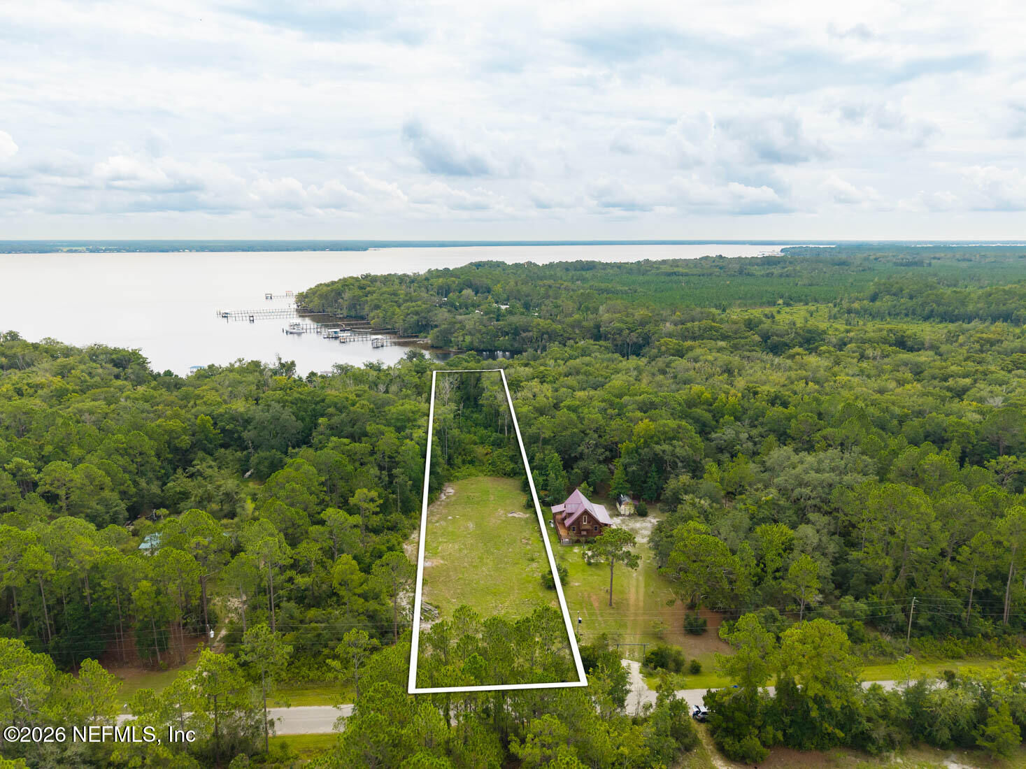 Property Photo:  150 Pioneer Trail  FL 32043 