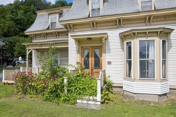 Property Photo:  20 Livery Stable Road  VT 05032 