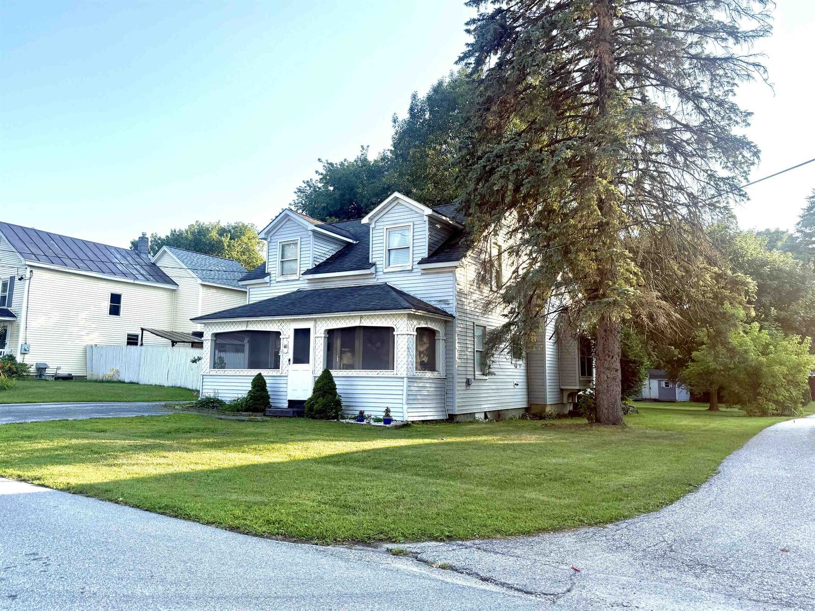 Property Photo:  40 Greenwich Street  VT 05488 