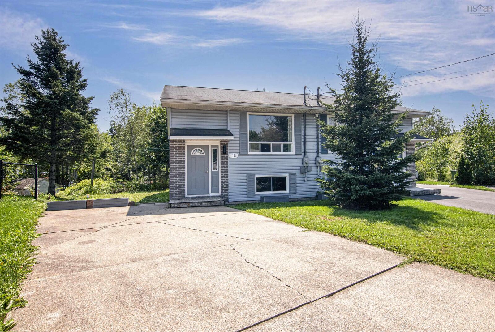 Property Photo:  48 Contessa Court  NS B4C 3W4 