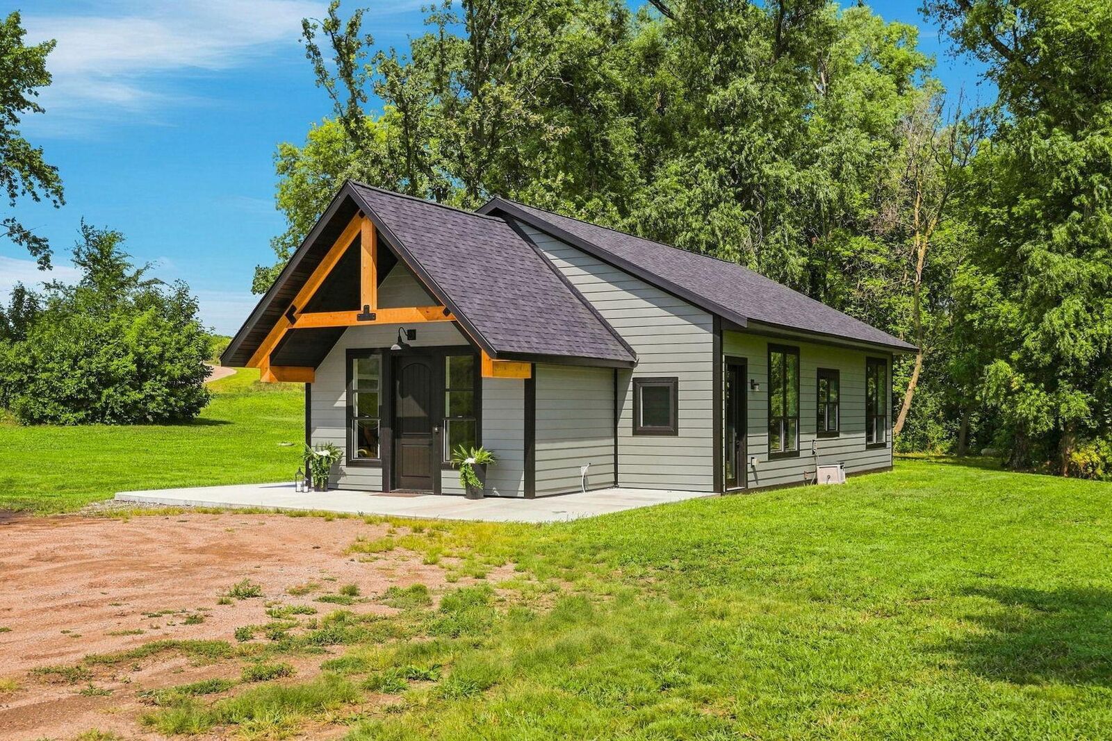 Property Photo: 3571 County Road 37 NW MN 55358