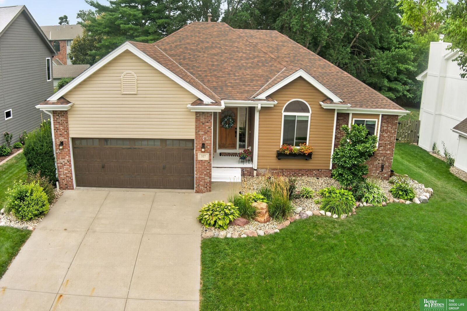 Property Photo:  327 N 160 Street  NE 68118 