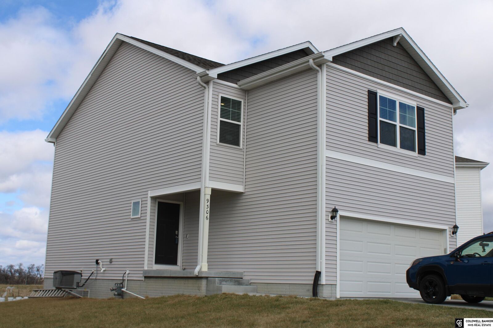 Property Photo: 9306 Reynolds Street NE 68122