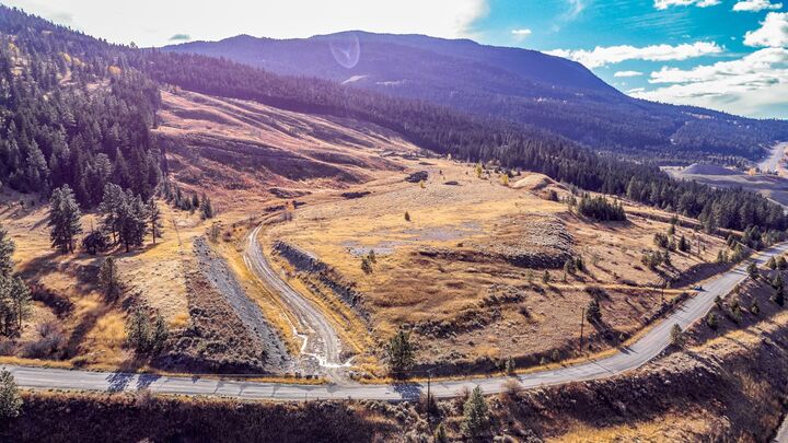 Property Photo: 2320 Hamilton Hill Road BC V1K 1B8
