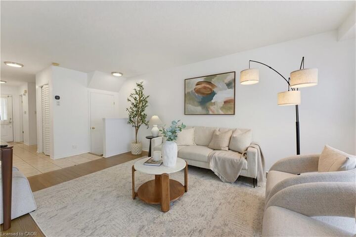 Property Photo: 589 Mortimer Drive ON N3H 5M6