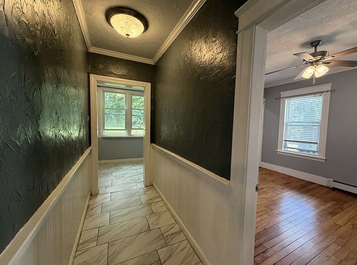 Property Photo: 20 Creston 1 MA 01604