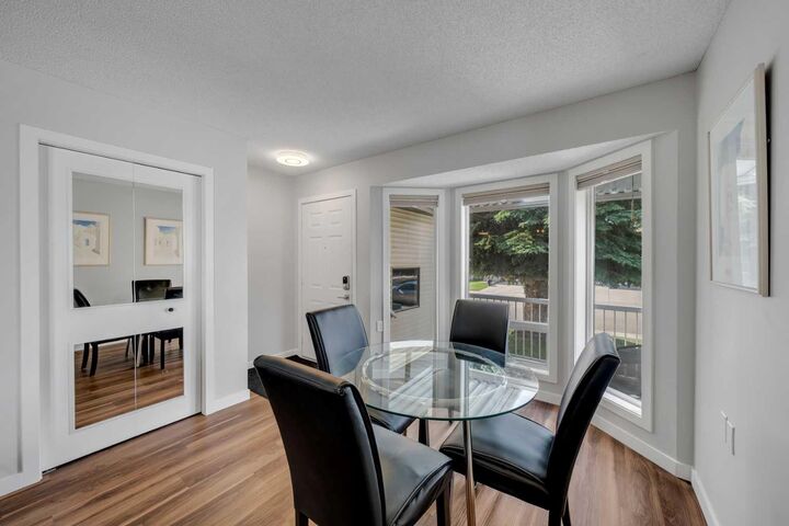 Property Photo: 34 Woodside Close NW AB T4B 2C8